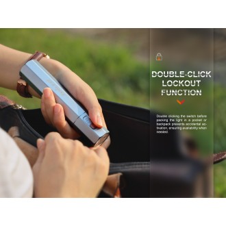 Powerbanka so svietidlom Fenix E-CP čierna